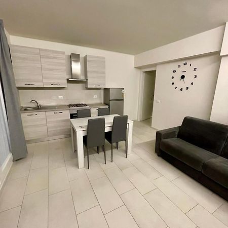 Апартаменты Anita'S House-Abitazione A Pochi Passi Dal Centro Пезаро Экстерьер фото